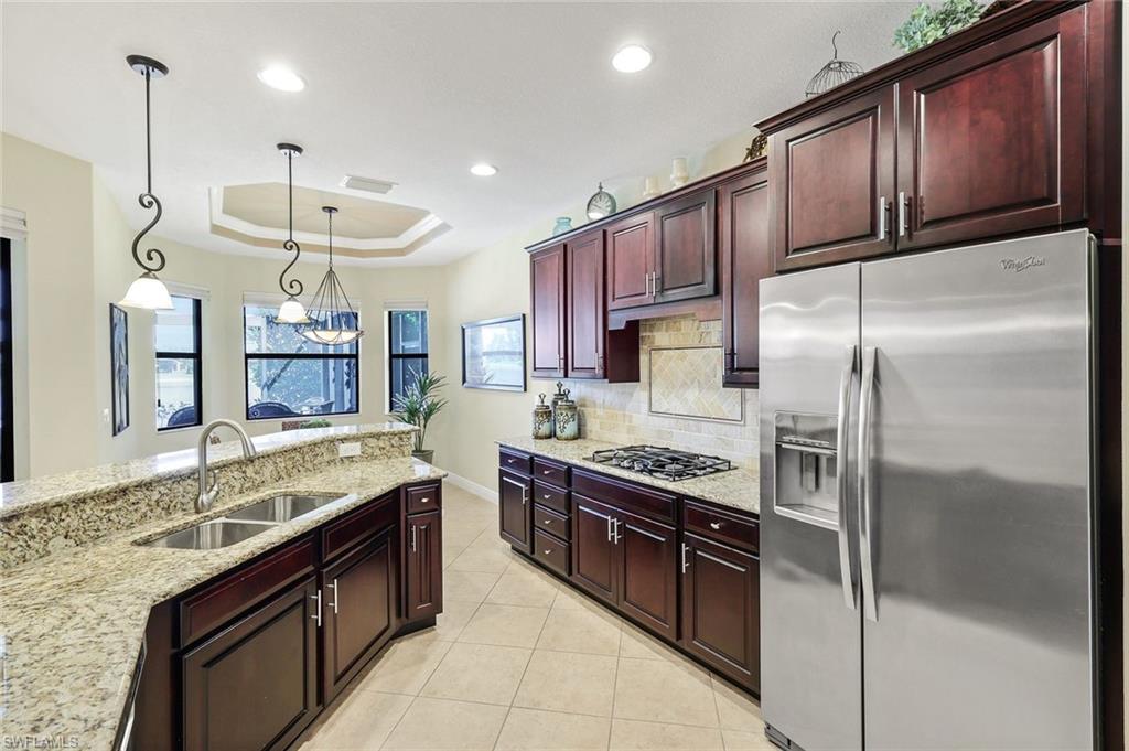 BONITA LAKES - Residential