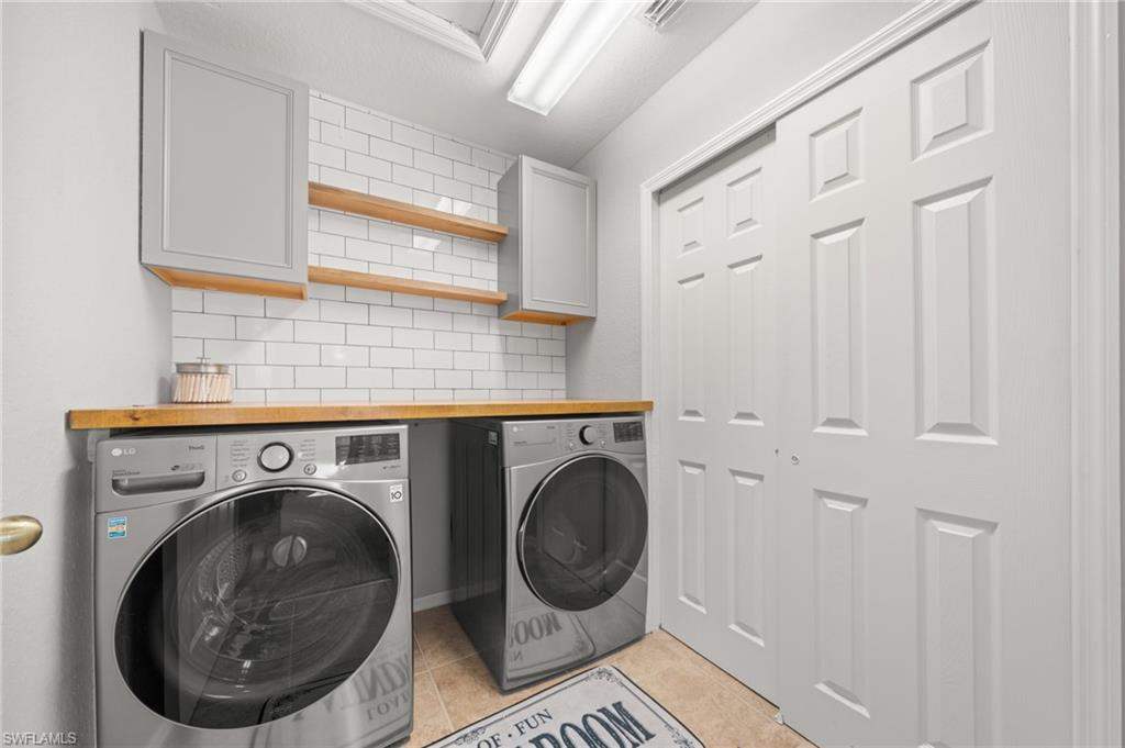 HEATHERWOOD LAKES - Residential