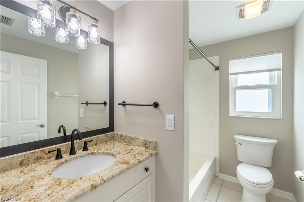 ROYAL VILLAS - Residential Lease