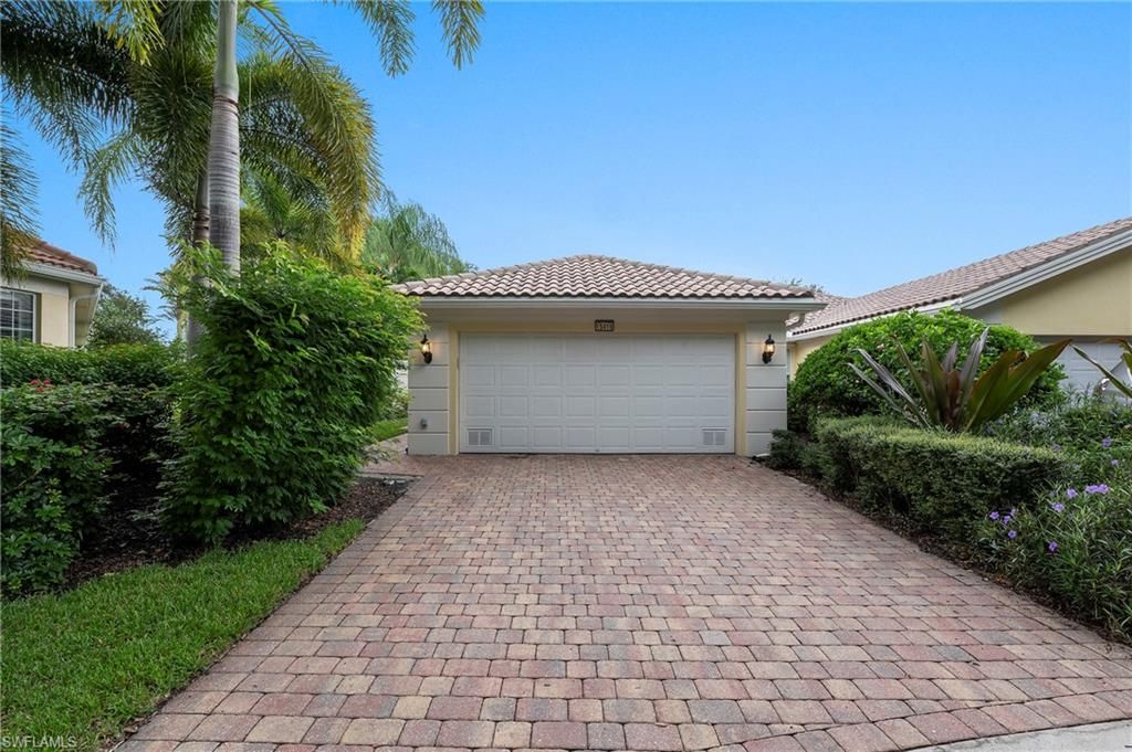 Photo of 15416 Almaco CIR, BONITA SPRINGS, FL 34135 (MLS # 225083462)