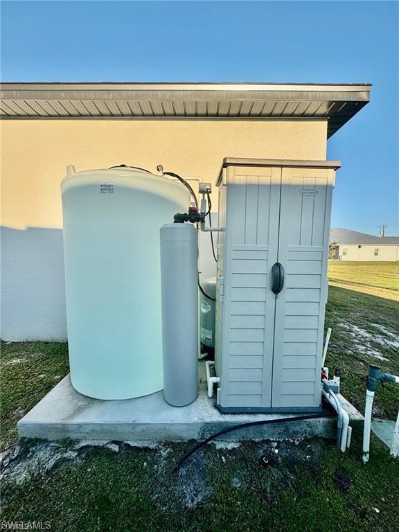 CAPE CORAL - Residential Lease