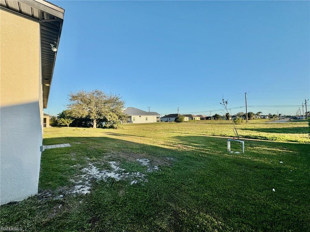 CAPE CORAL - Residential Lease