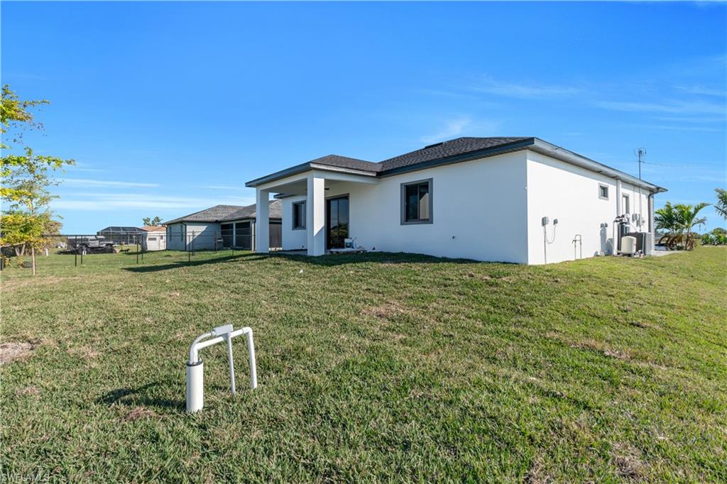 CAPE CORAL - Residential