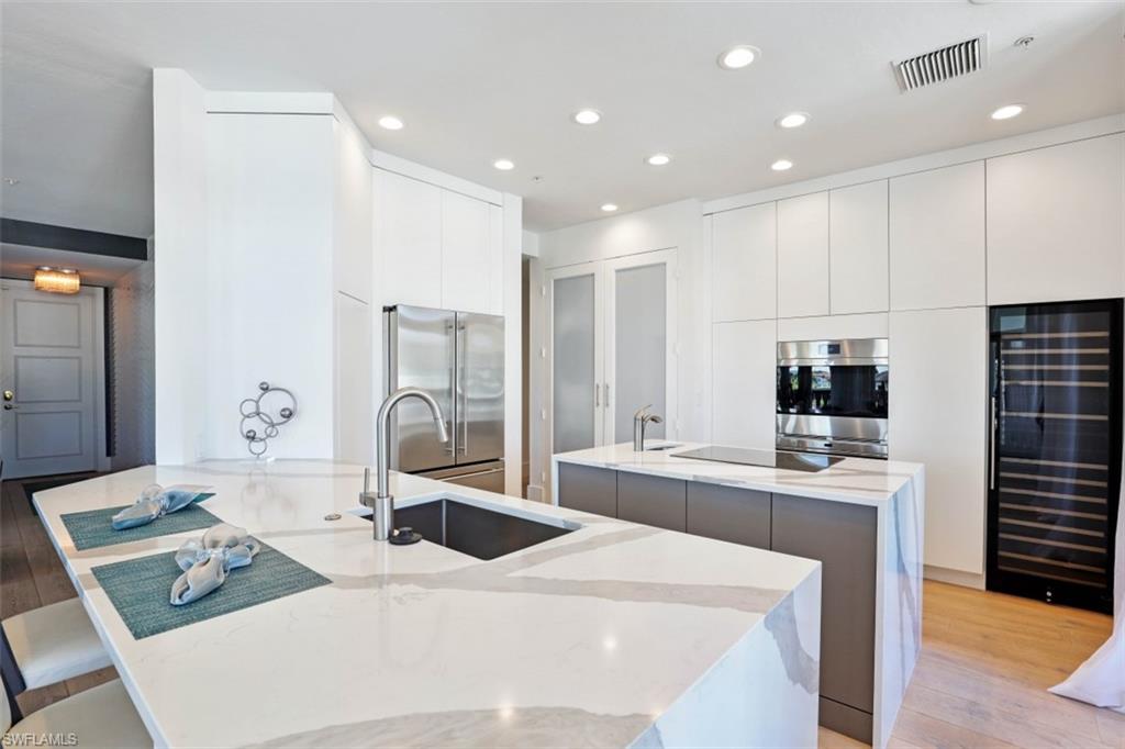 OLDE NAPLES - Residential Lease