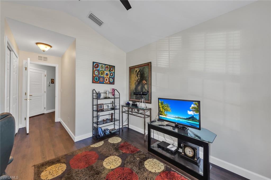 LAKEWOOD VILLAGE - Residential