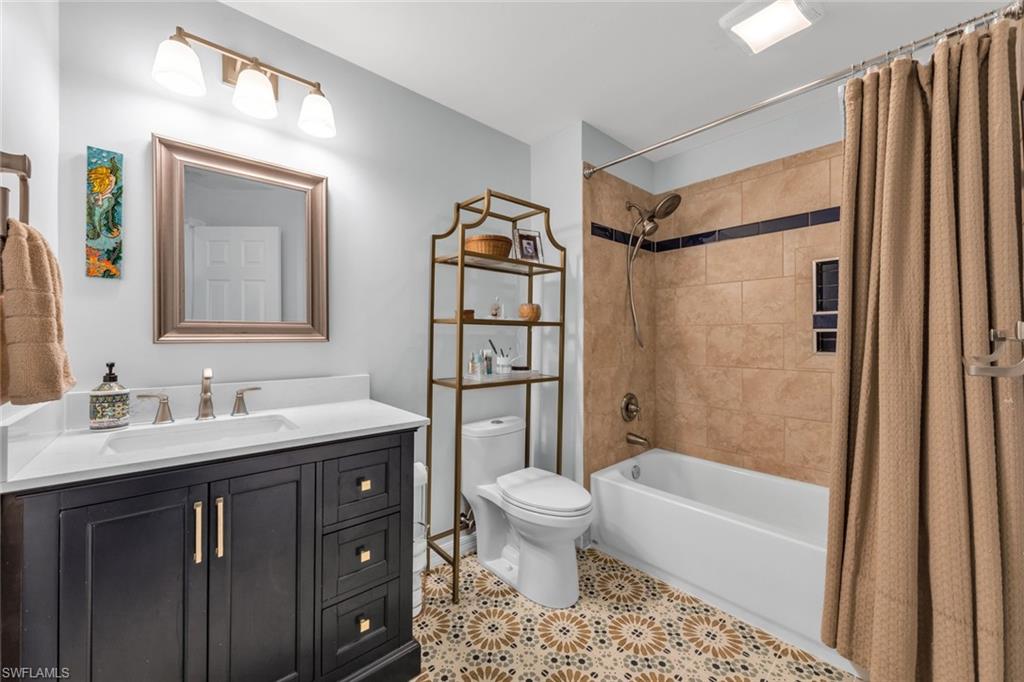 LAKEWOOD VILLAGE - Residential