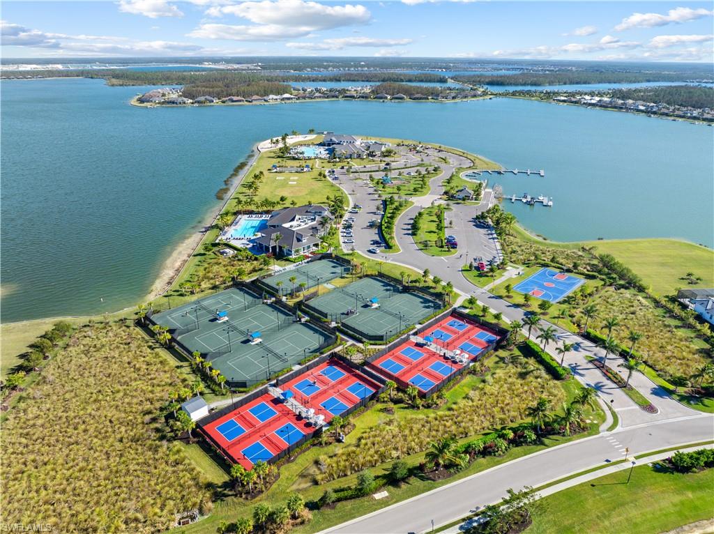 VISTA WILDBLUE - Residential