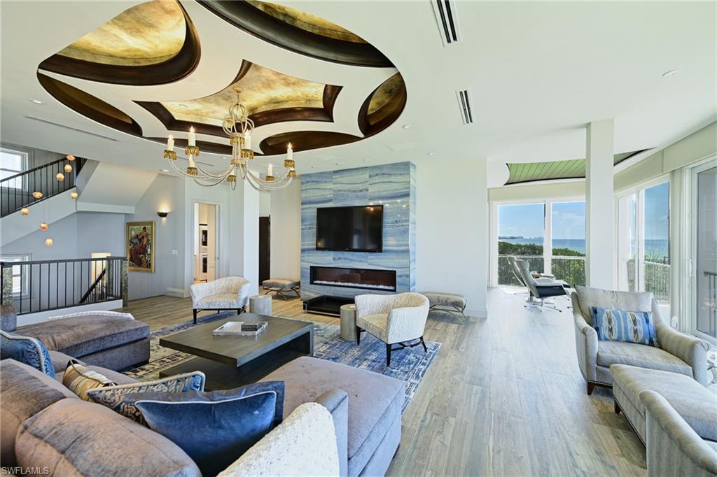 BAREFOOT BEACH - Residential