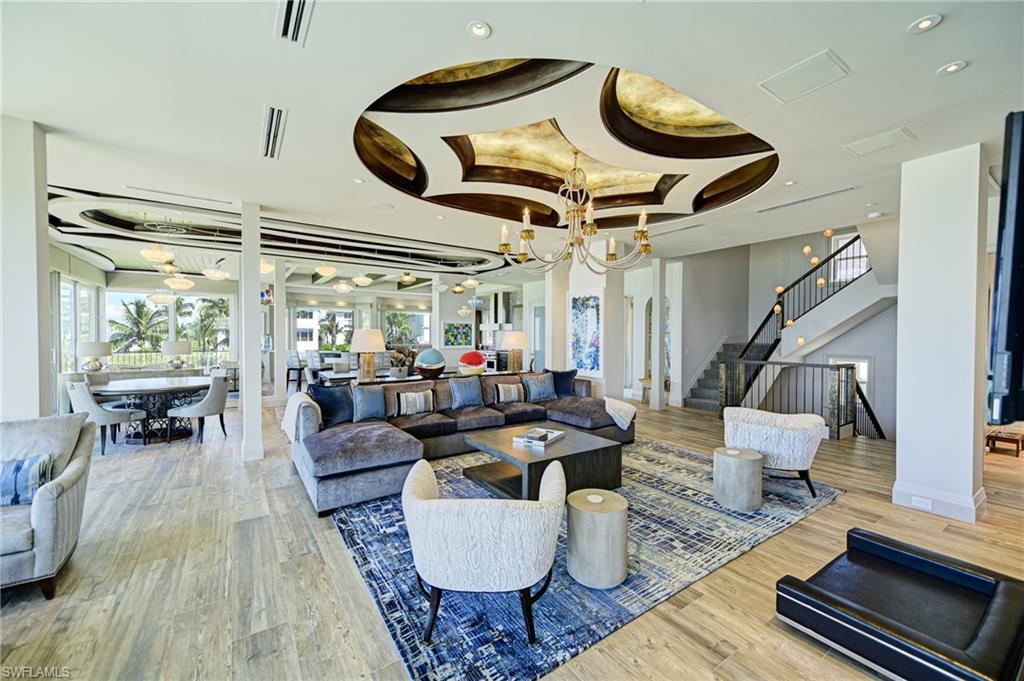 BAREFOOT BEACH - Residential