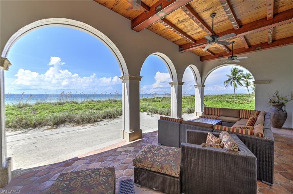 BAREFOOT BEACH - Residential