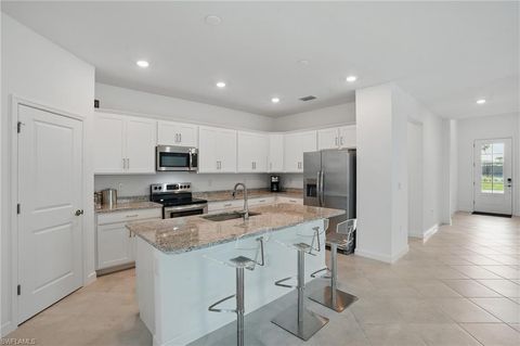 13952 Hunter Oak DR FORT MYERS FL 33913