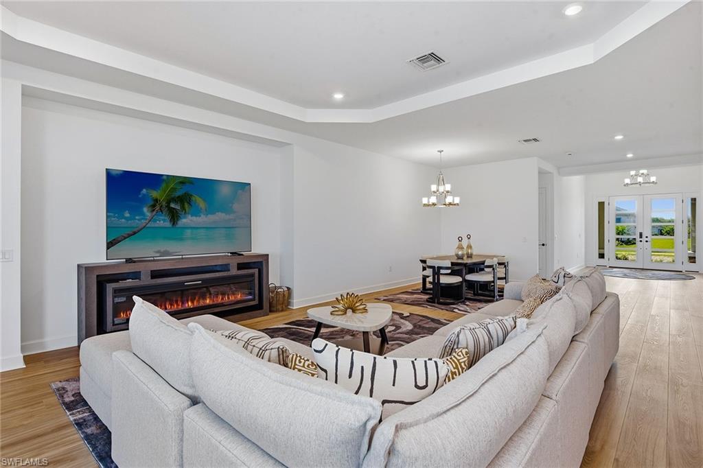ESPLANADE BY THE ISLANDS - Residential