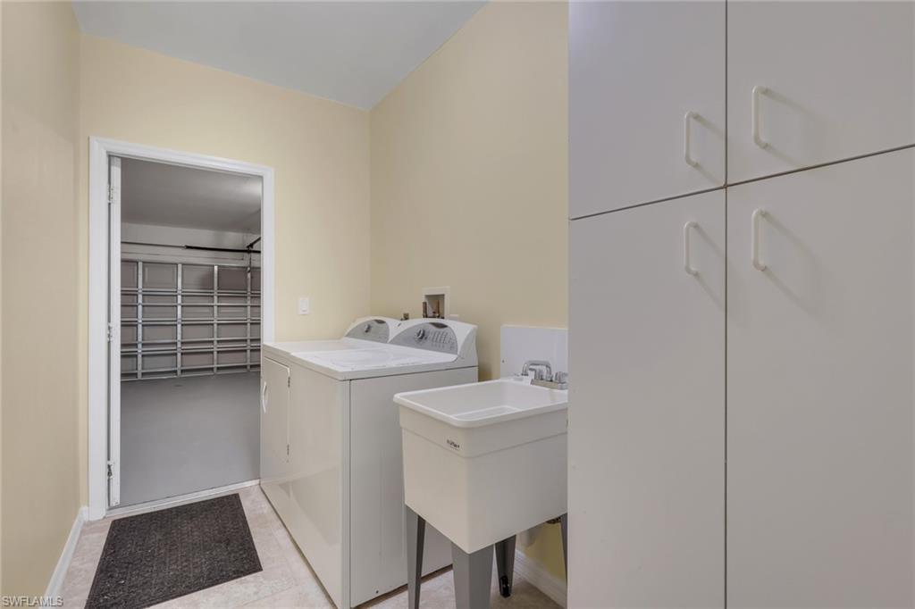 CAPE CORAL - Residential Lease