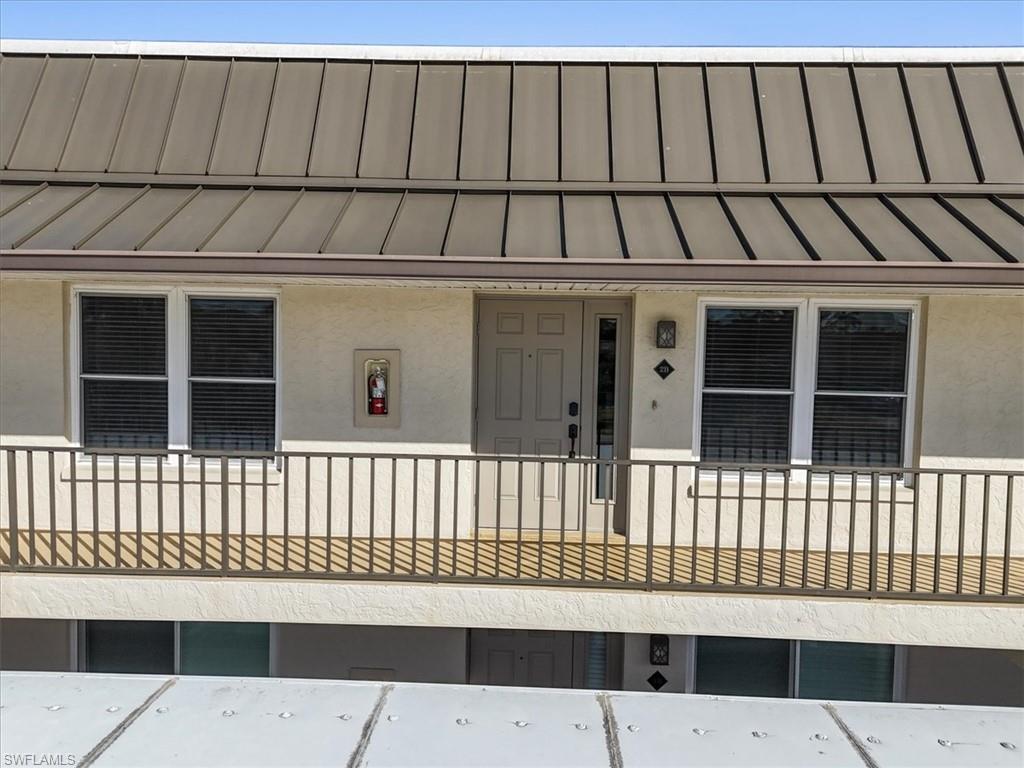 COMMODORE CONDO - Residential Lease