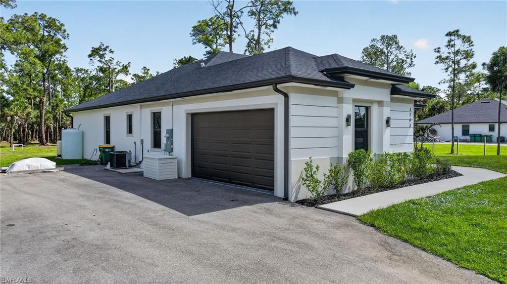 GOLDEN GATE ESTATES - Residential