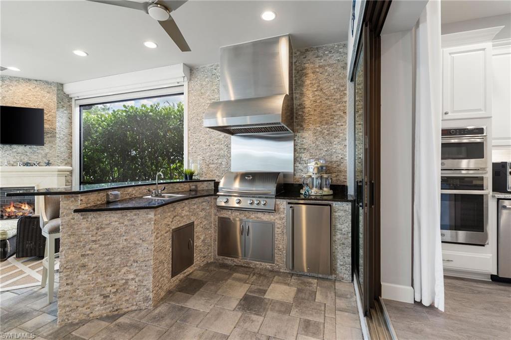 OYSTER HARBOR - Residential