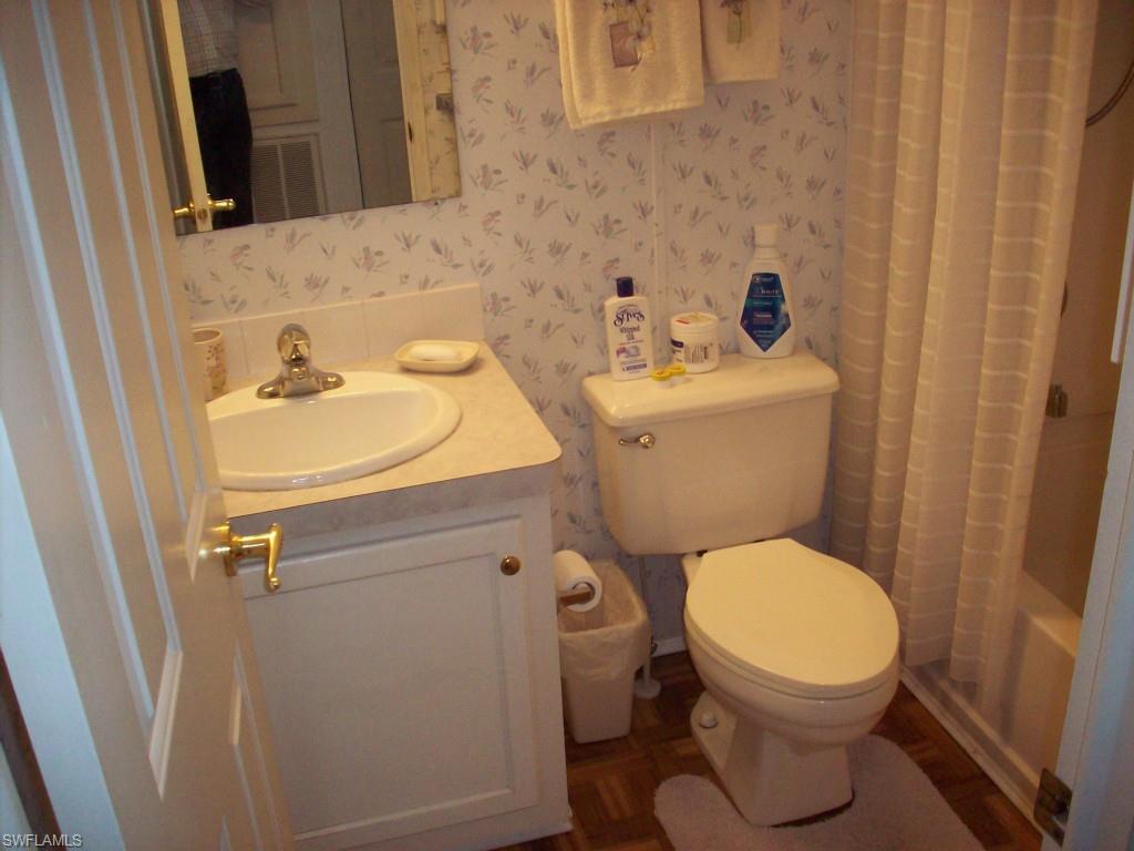 CRYSTAL LAKES - Residential