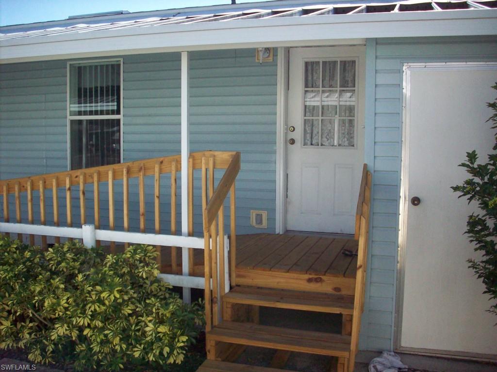 CRYSTAL LAKES - Residential