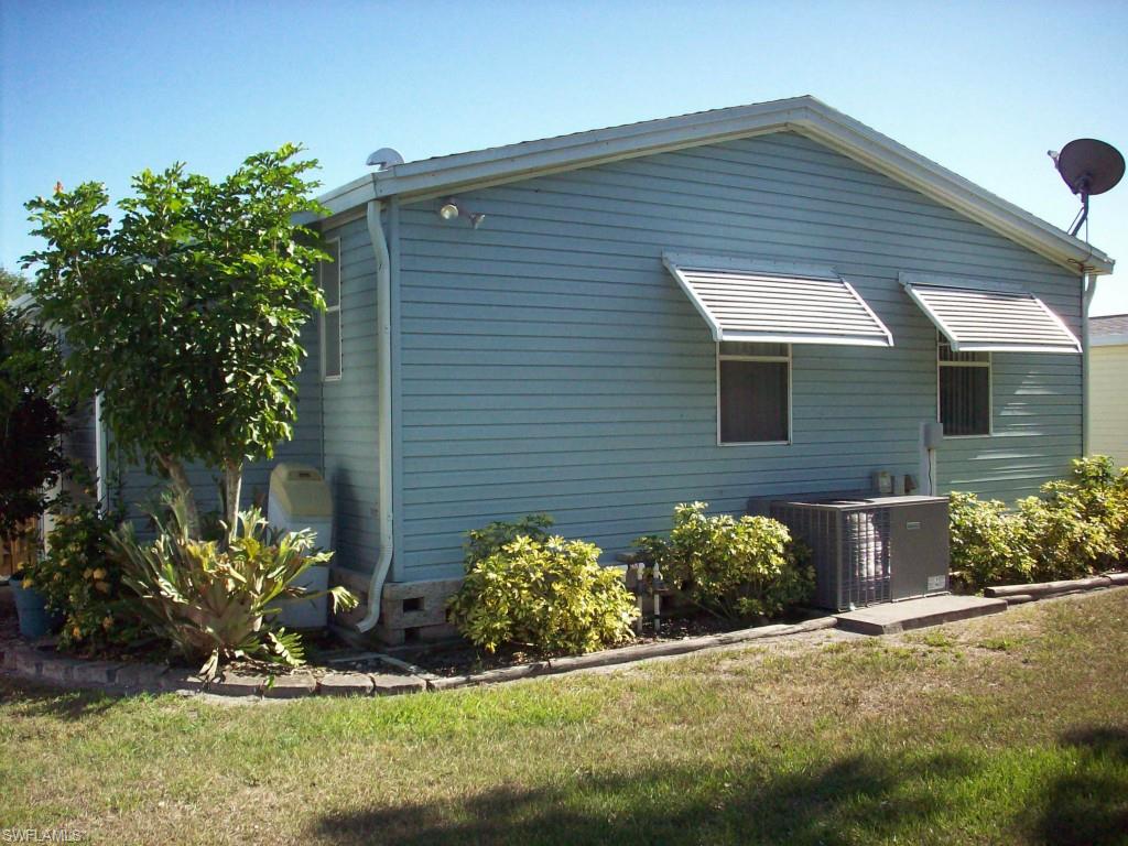 CRYSTAL LAKES - Residential