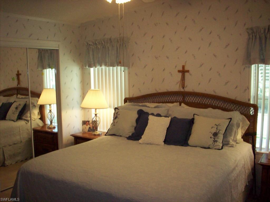 CRYSTAL LAKES - Residential