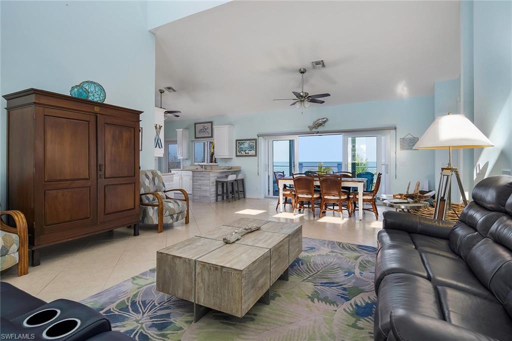 KEEWAYDIN ISLAND - Residential