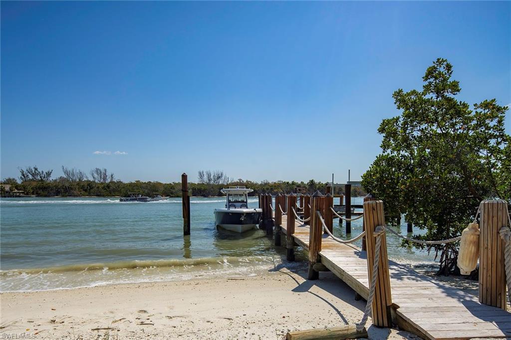 KEEWAYDIN ISLAND - Residential