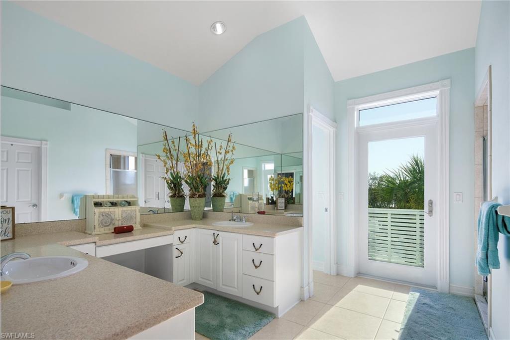 KEEWAYDIN ISLAND - Residential