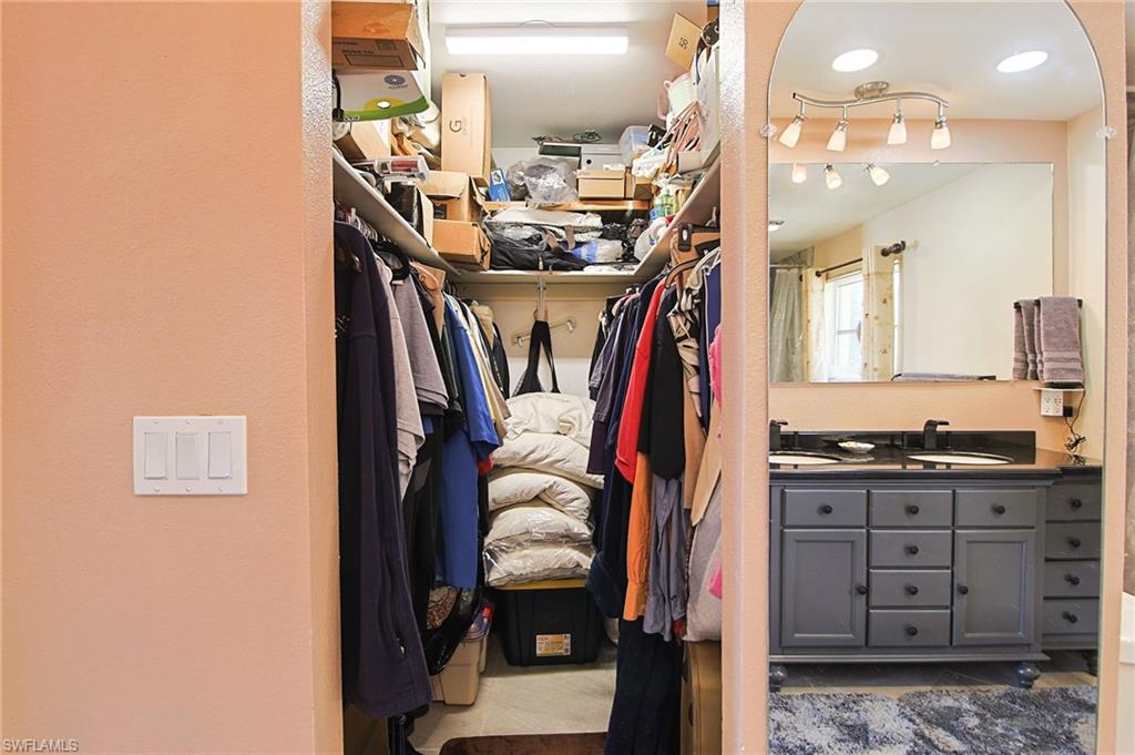 MORSE SHORES - Residential