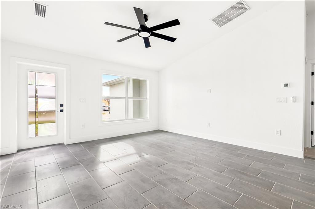 CAPE CORAL - Residential