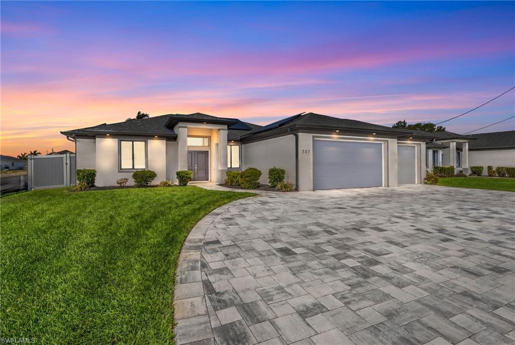 CAPE CORAL - Residential