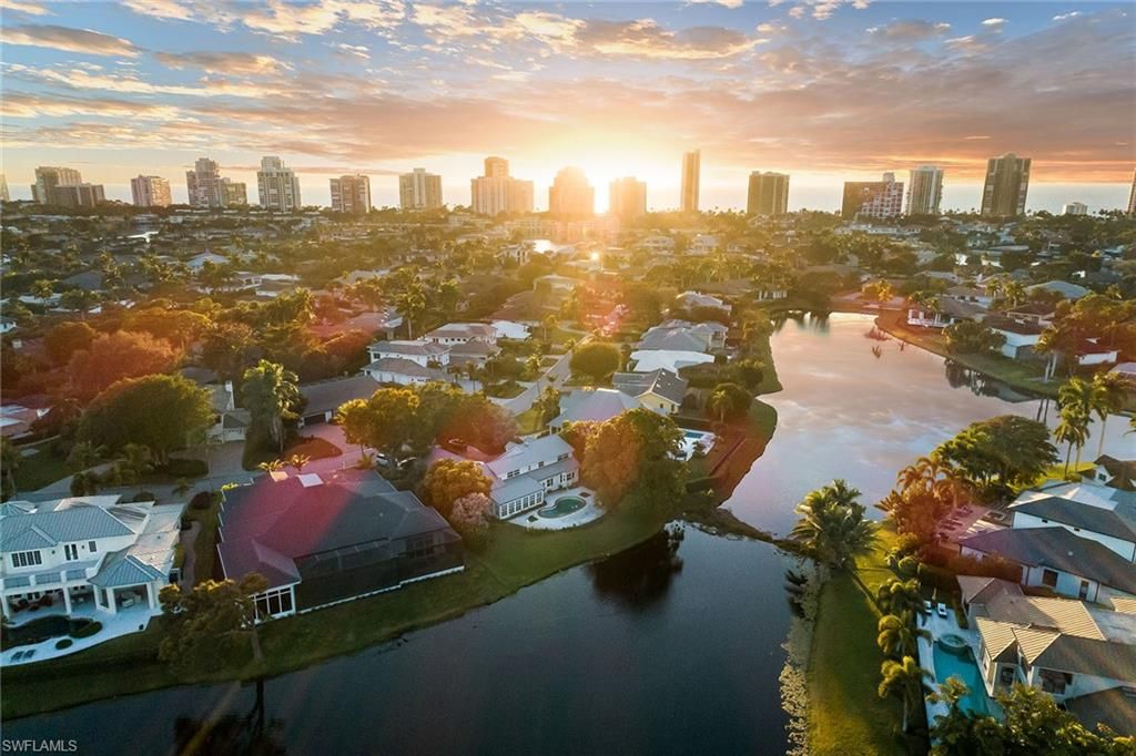 Photo of 517 Devils LN, NAPLES, FL 34103 (MLS # 226006370)