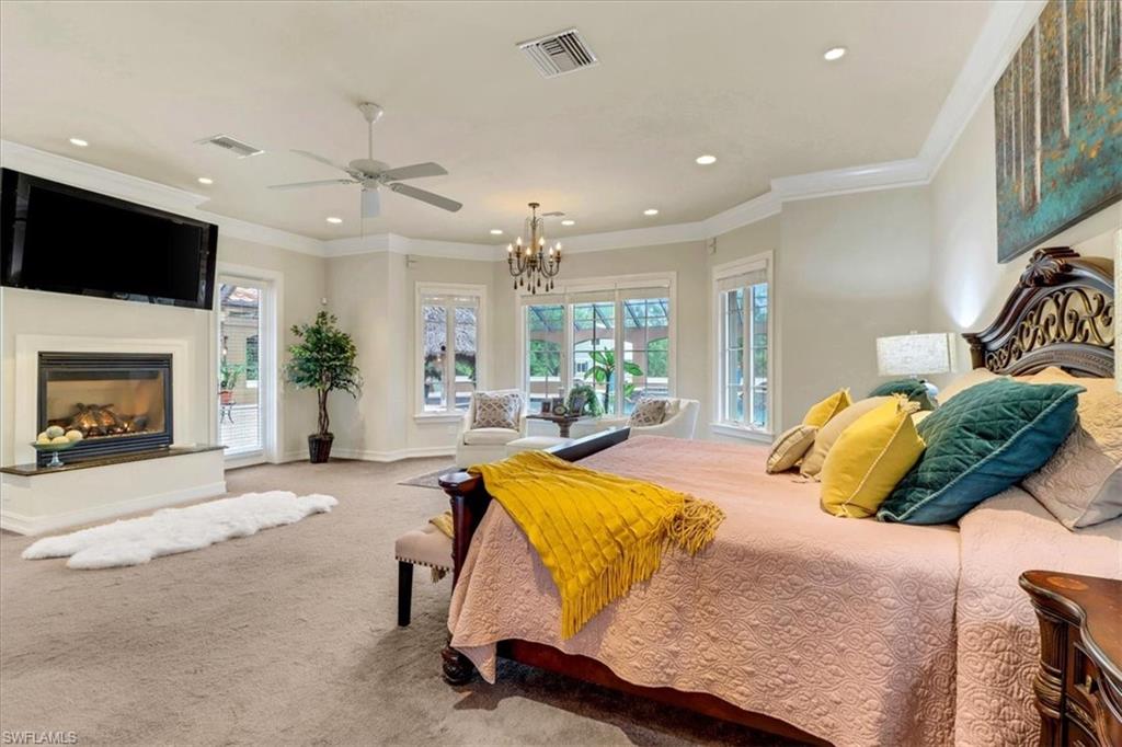 LIVINGSTON WOODS - Residential