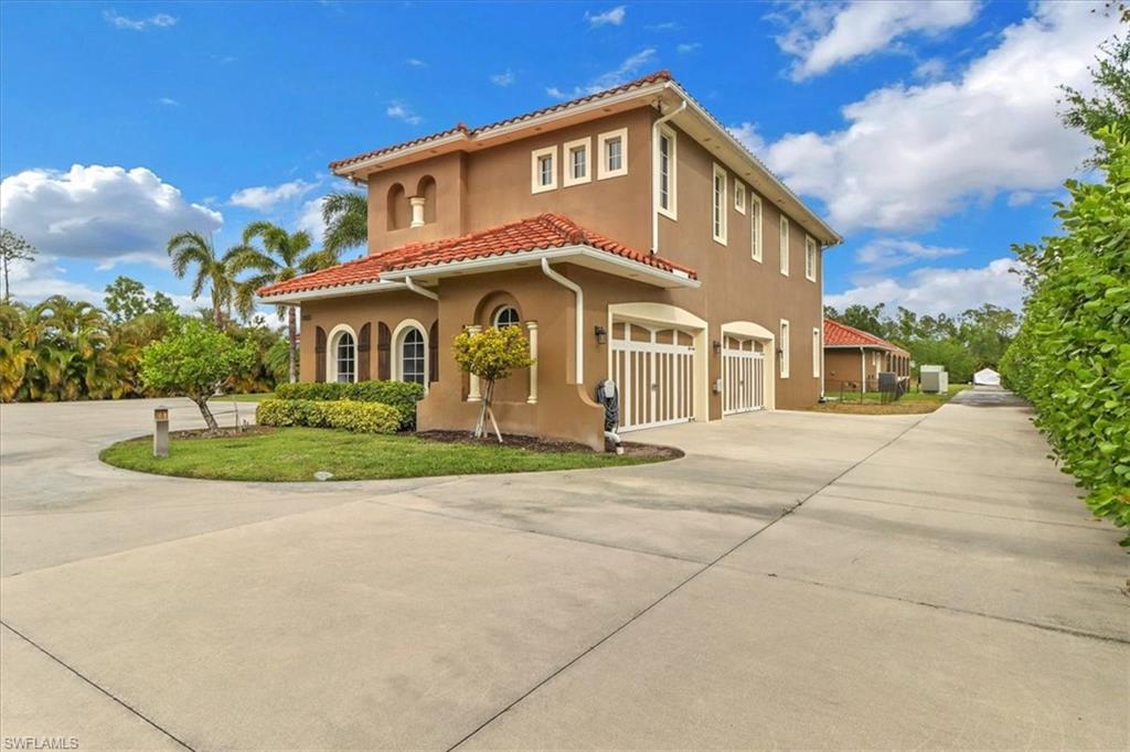 LIVINGSTON WOODS - Residential