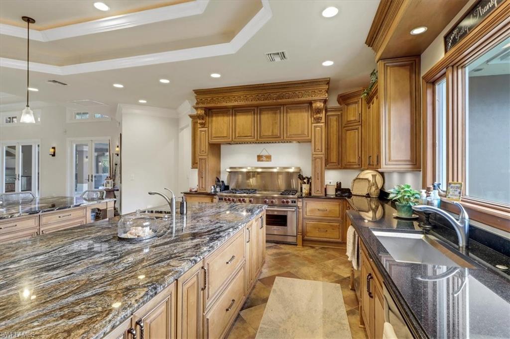 LIVINGSTON WOODS - Residential