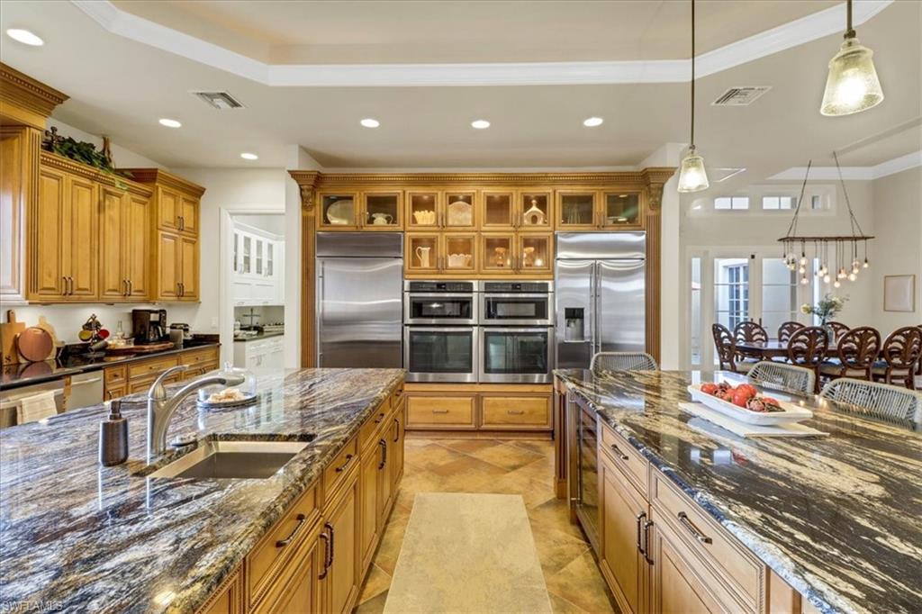 LIVINGSTON WOODS - Residential