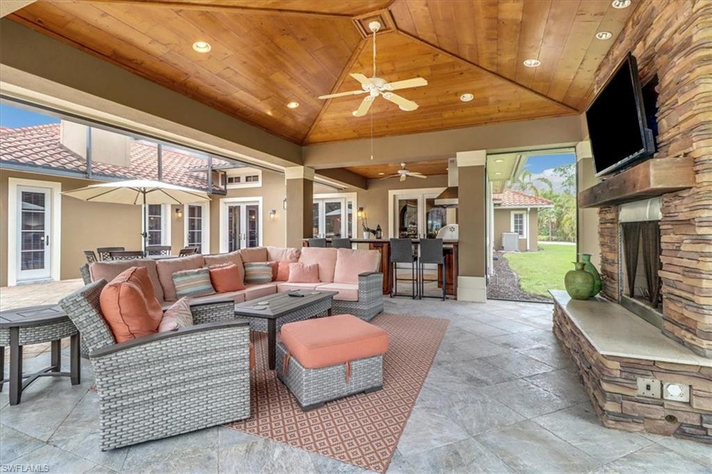 LIVINGSTON WOODS - Residential