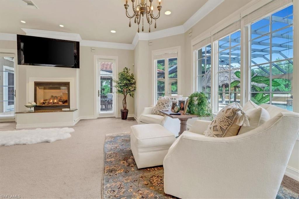 LIVINGSTON WOODS - Residential