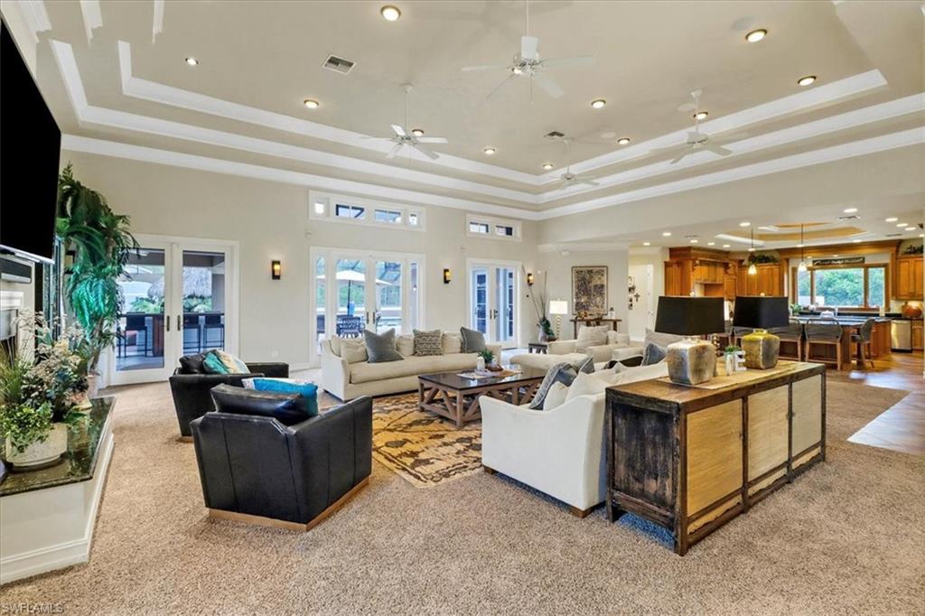 LIVINGSTON WOODS - Residential