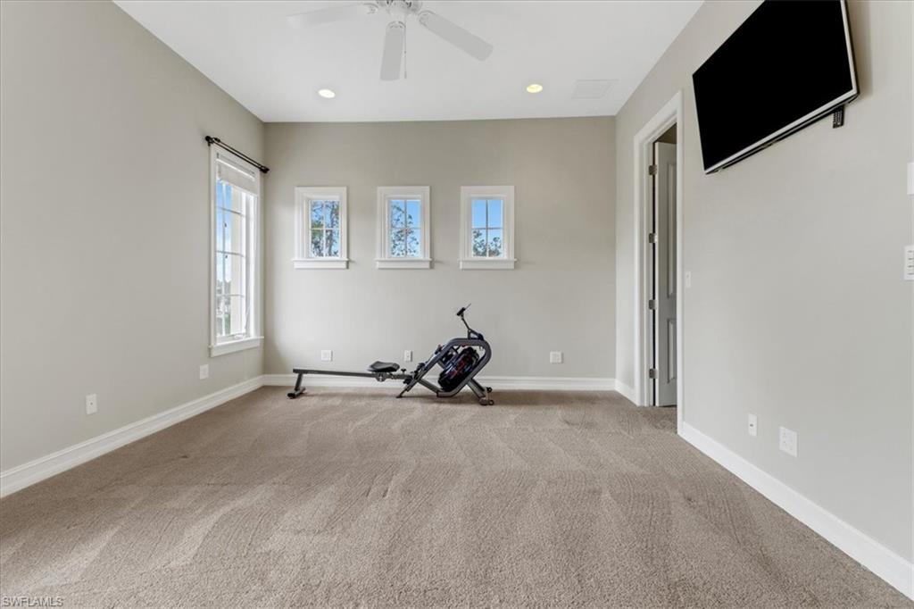 LIVINGSTON WOODS - Residential