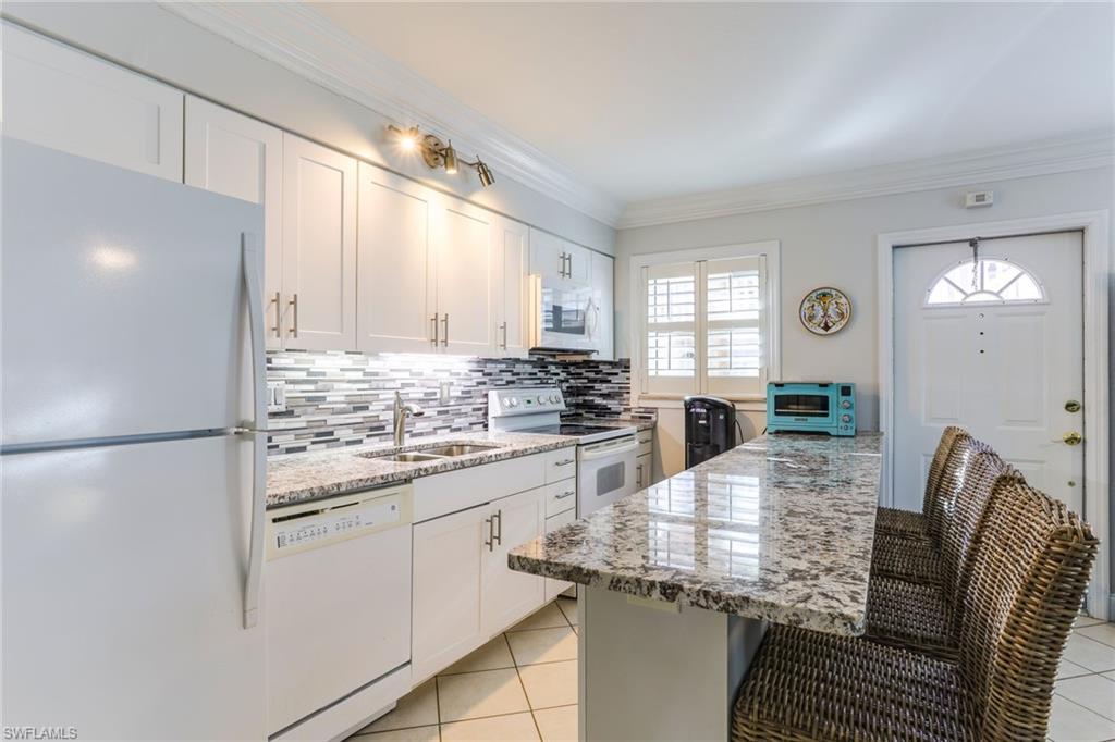 CASTLETON GARDENS - Residential