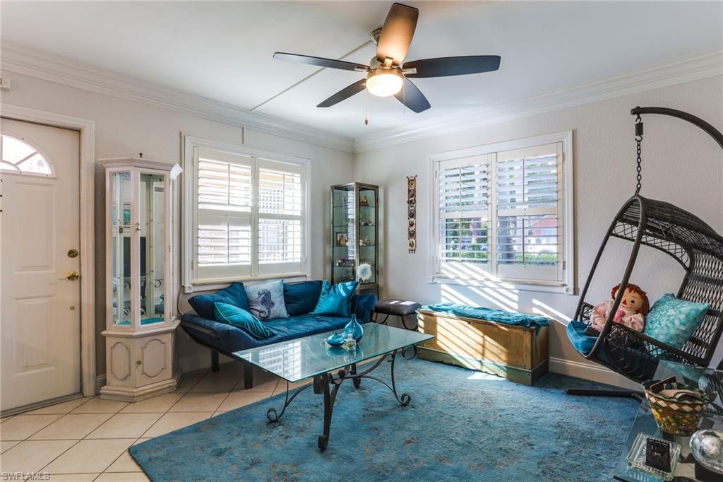 CASTLETON GARDENS - Residential