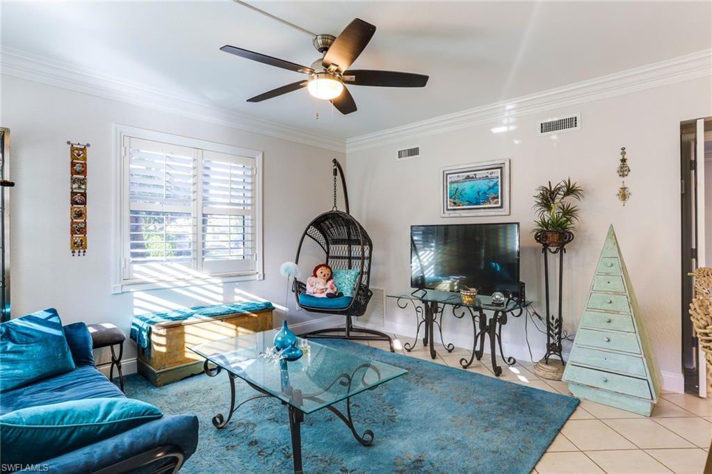 CASTLETON GARDENS - Residential