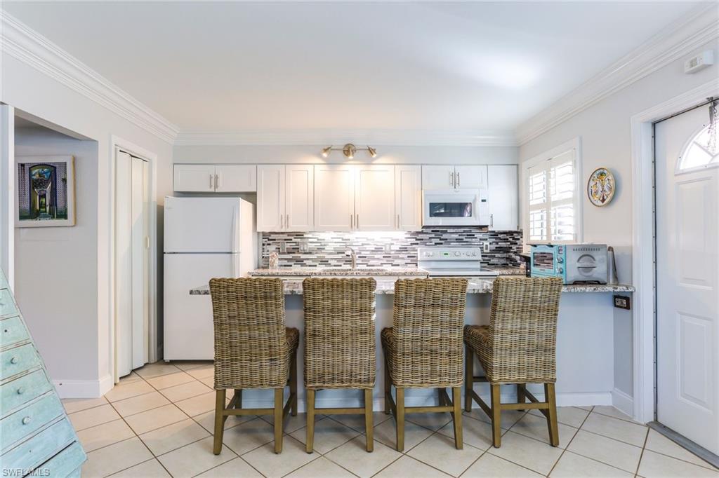 CASTLETON GARDENS - Residential