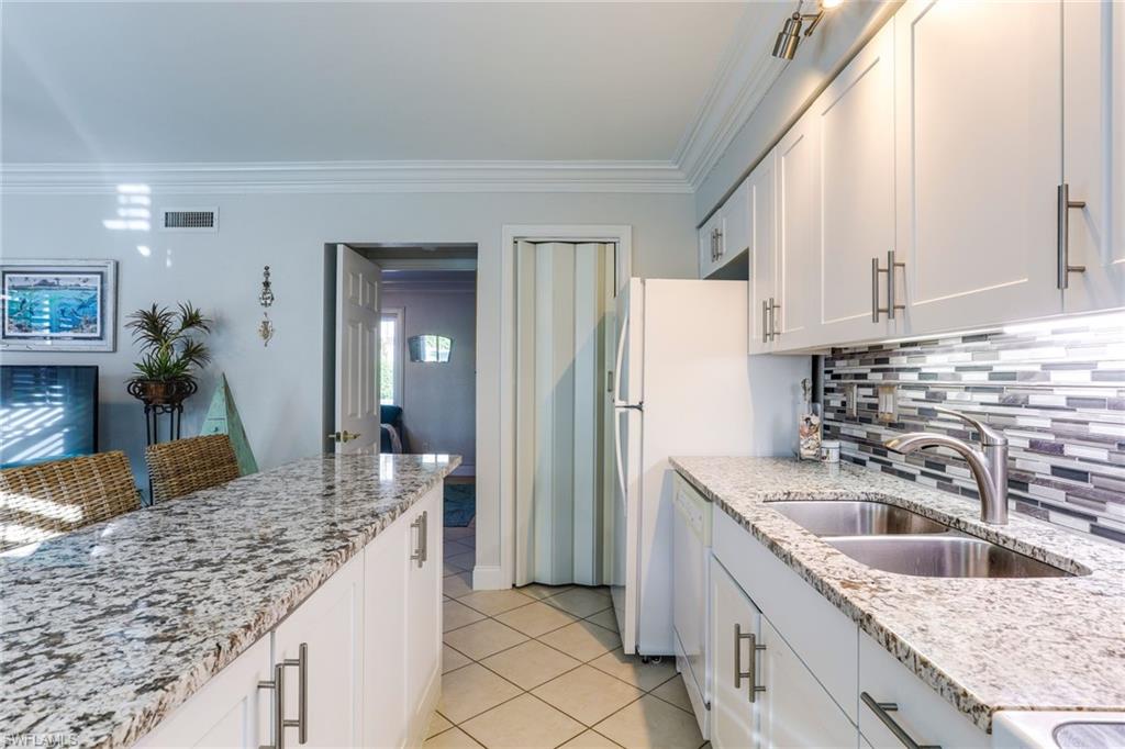 CASTLETON GARDENS - Residential