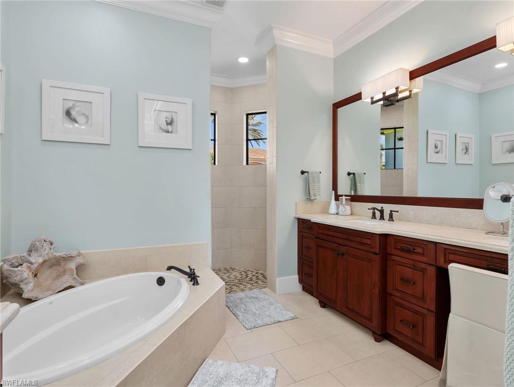 MARCO BEACH - Residential