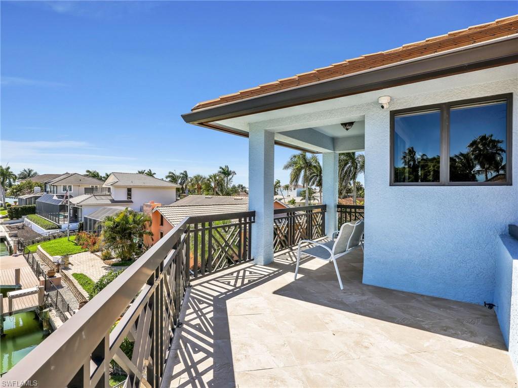 MARCO BEACH - Residential