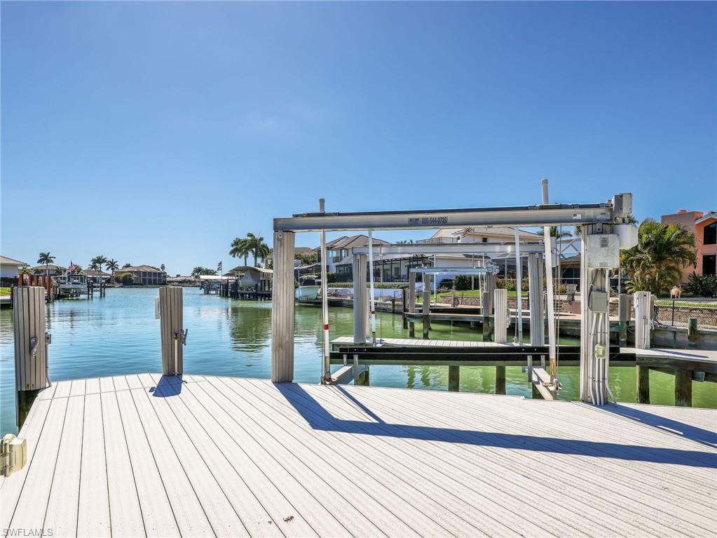 MARCO BEACH - Residential