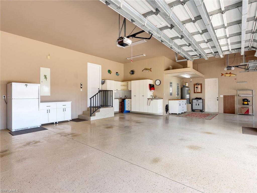 MARCO BEACH - Residential