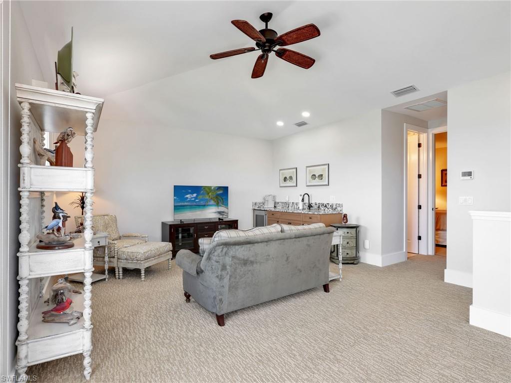 MARCO BEACH - Residential