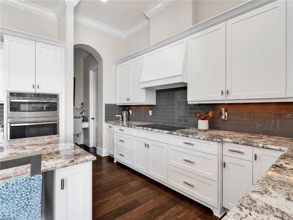 MARCO BEACH - Residential